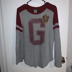 Gryffindor long sleeve scallop tee